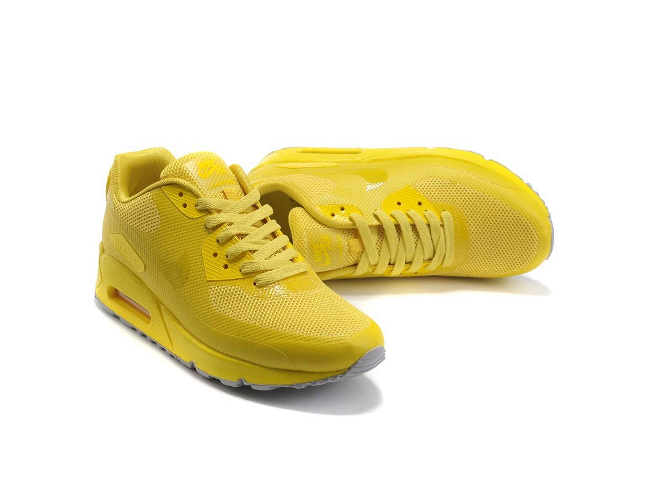 Желтые кроссовки найк