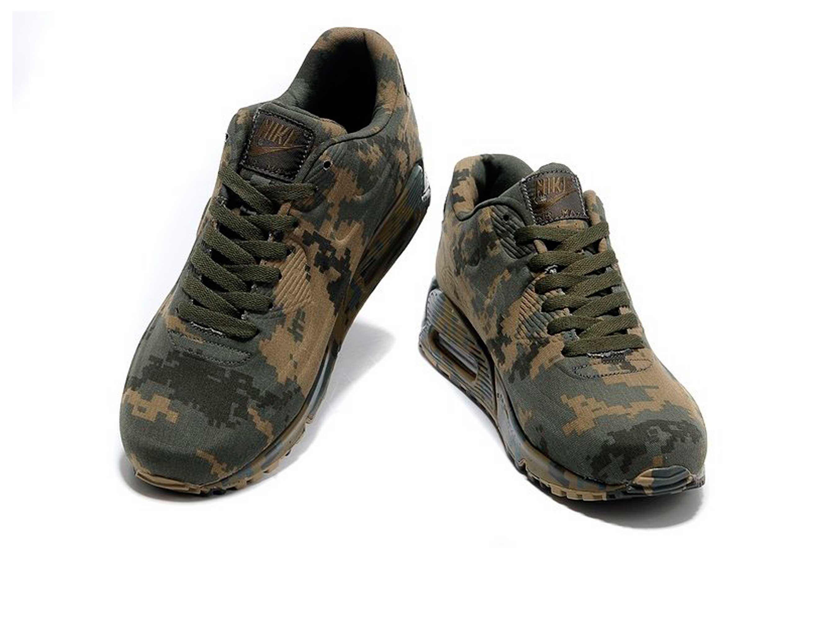 Мужские кроссовки цвета. Nike Air Max 90 VT Military Camouflage picsel. Nike Air Max 90 VT Military. Nike Air Max 90 VT милитари. Nike Air Max 90 VT камуфляж.