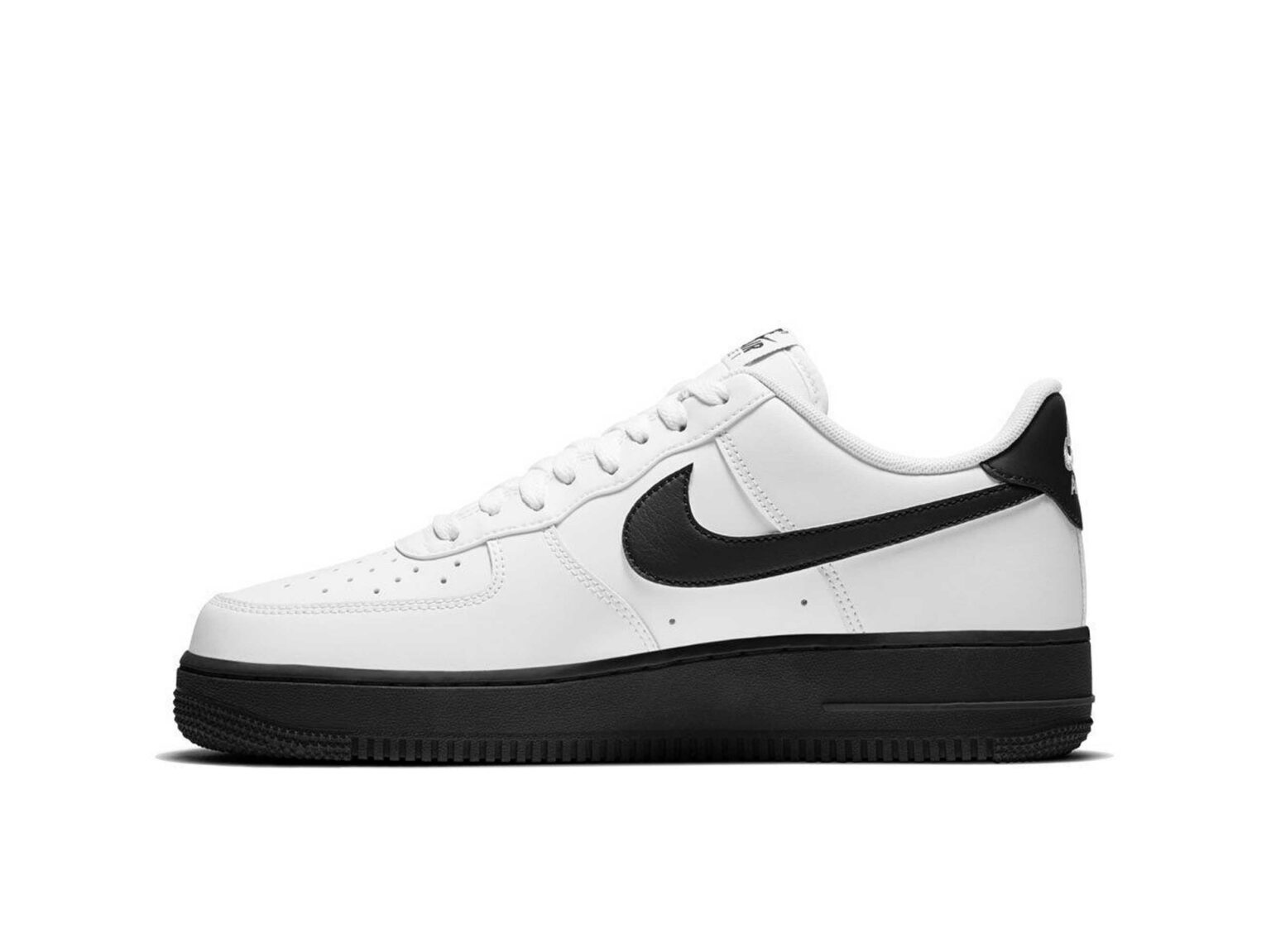 Air force black white. Nike Air Force 1 Low Black White. Nike Air Force 1 Low White Black midsole. Nike Air Force 1 Black White. Nike Air Force 1 бело черные.