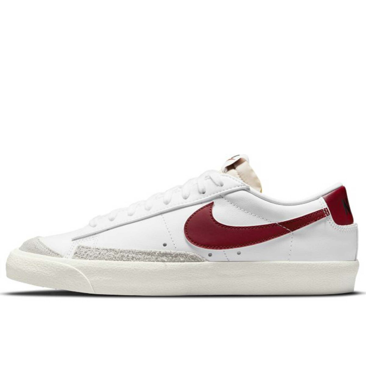 nike blazer low 77 vintage white wine DA6364_102