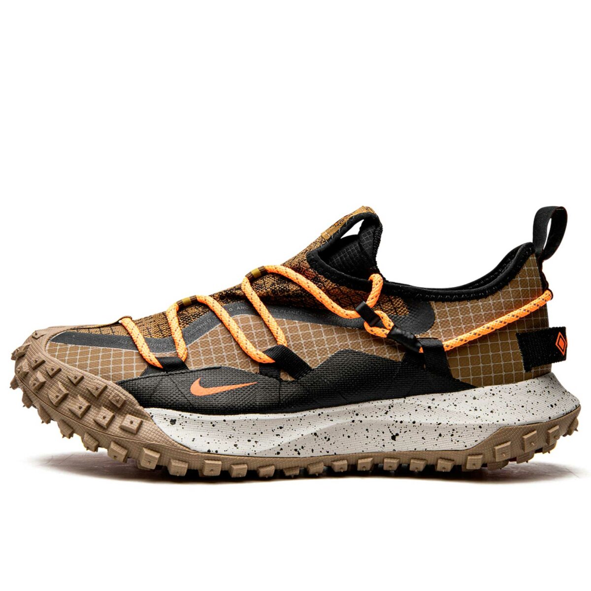 nike acg mountain fly low gore tex se DD2861_200